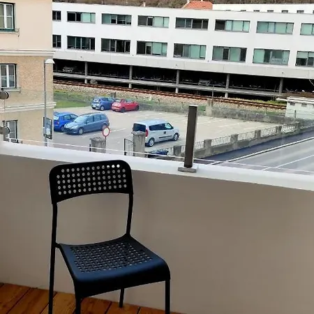 Am Campus Apartment *