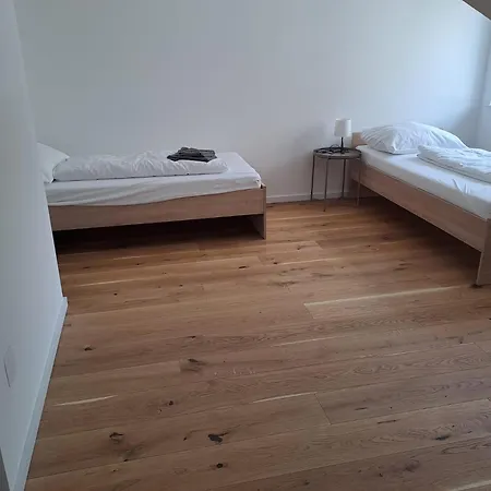 Am Campus Apartment *