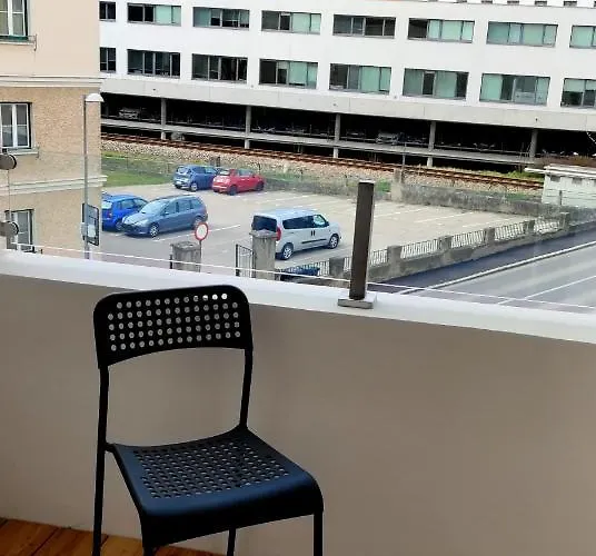 Am Campus Apartman *